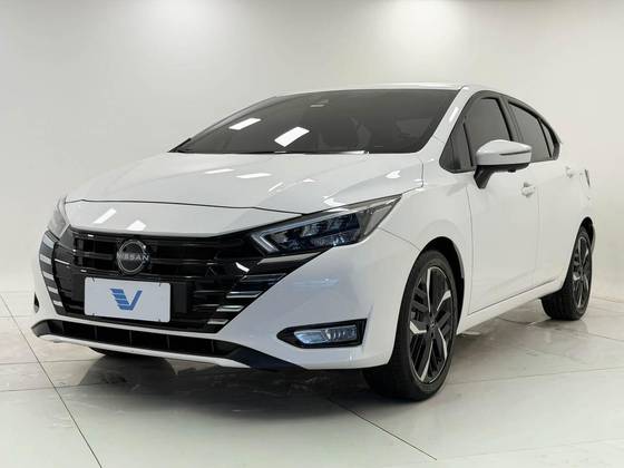 NISSAN VERSA 1.6 16V FLEX EXCLUSIVE XTRONIC NISSAN VERSA 1.6 16V FLEX EXCLUSIVE XTRONIC